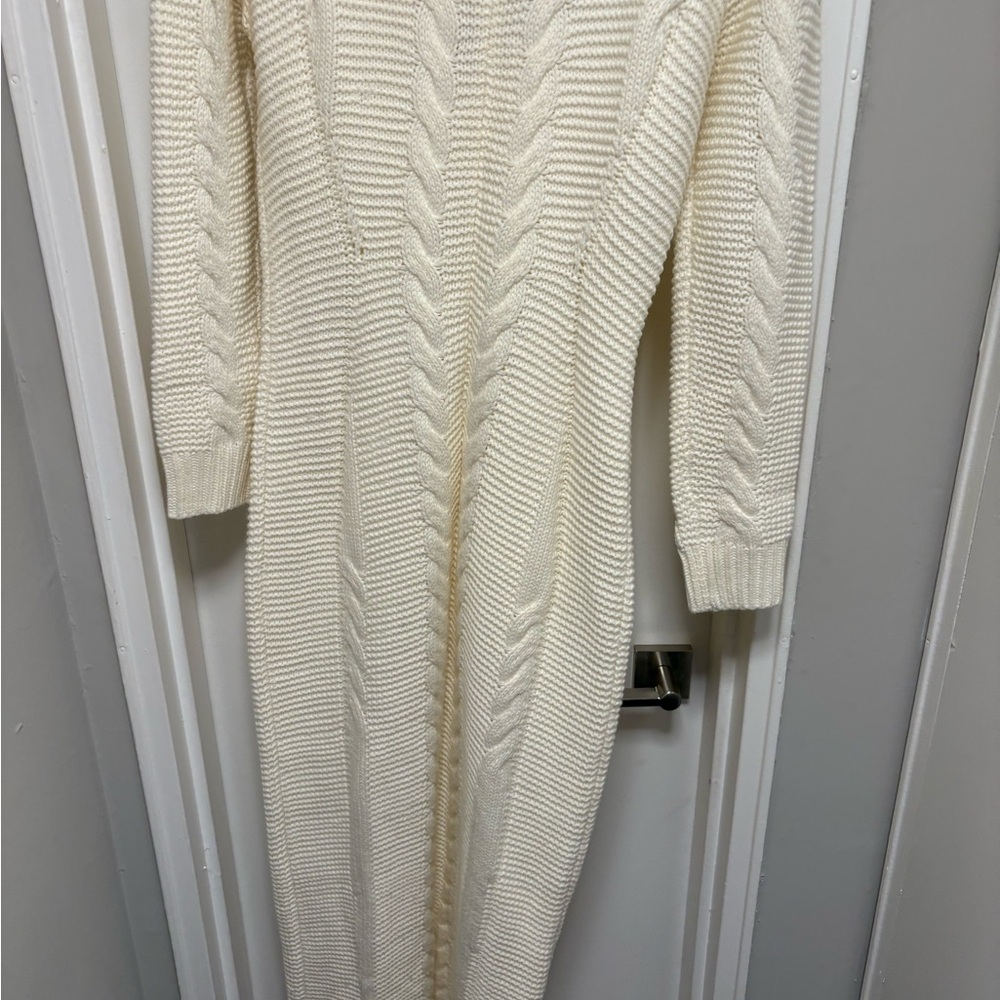 L'ATISTE Cream and Gold Long Sleeve Dress - Picture 12 of 12